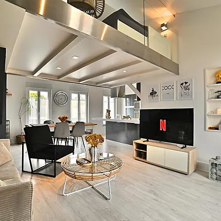 Precieux - Parking Gratuit, Climatisation, Tv 4k, Fibre, Terrasse, Entierement Renove * La Rochelle (Charente-Maritime)