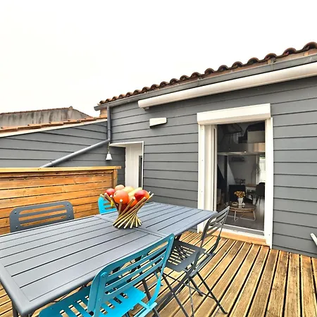 Precieux - Parking Gratuit, Climatisation, Tv 4k, Fibre, Terrasse, Entierement Renove *